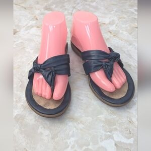 b.o.c Navy Blue Flip Flop Sandals Size 8 M